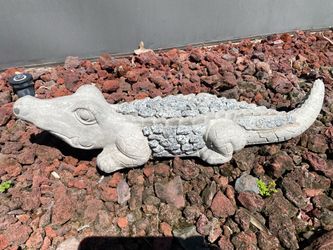 Decorative Alligator Concrete 2 feet long