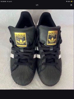 MENS 8.5 ADIDAS SUPERSTAR
