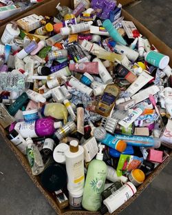 Pallet cosmetics