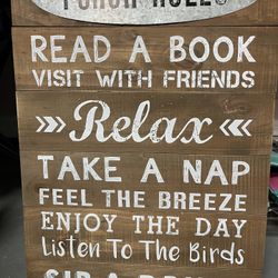 Wooden porch rules sign, excellent condition. Pet and smoke free home. Pick up Oviedo. 