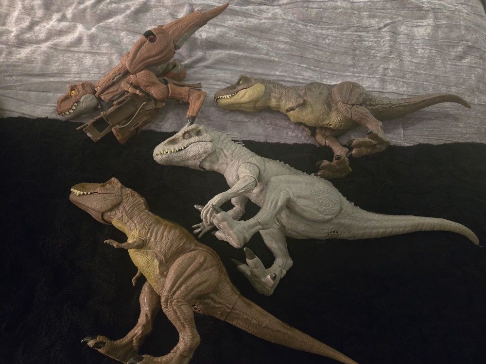 Jurassic WORLD DINOSAUR LOT