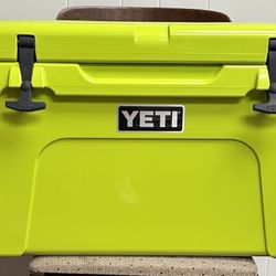 Yeti Tundra 45 Cooler