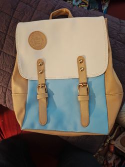Howru Backpack