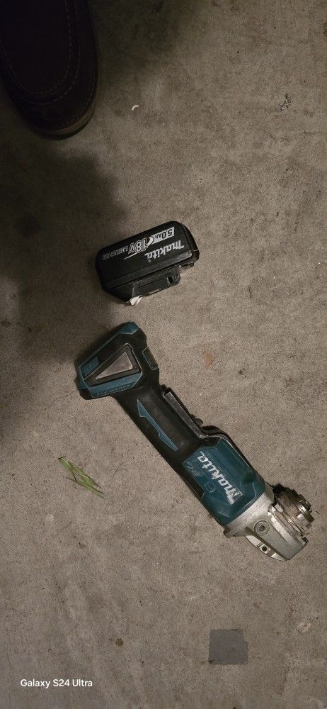Makita Grinder