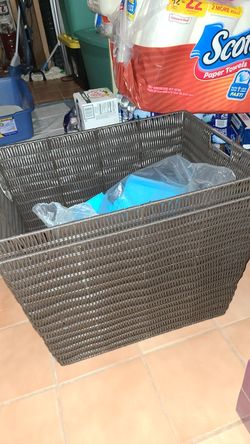 Laundry/storage baskets