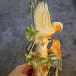 Beautiful Love Birds Statue