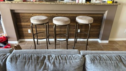 3 Bar Height Bar Stools