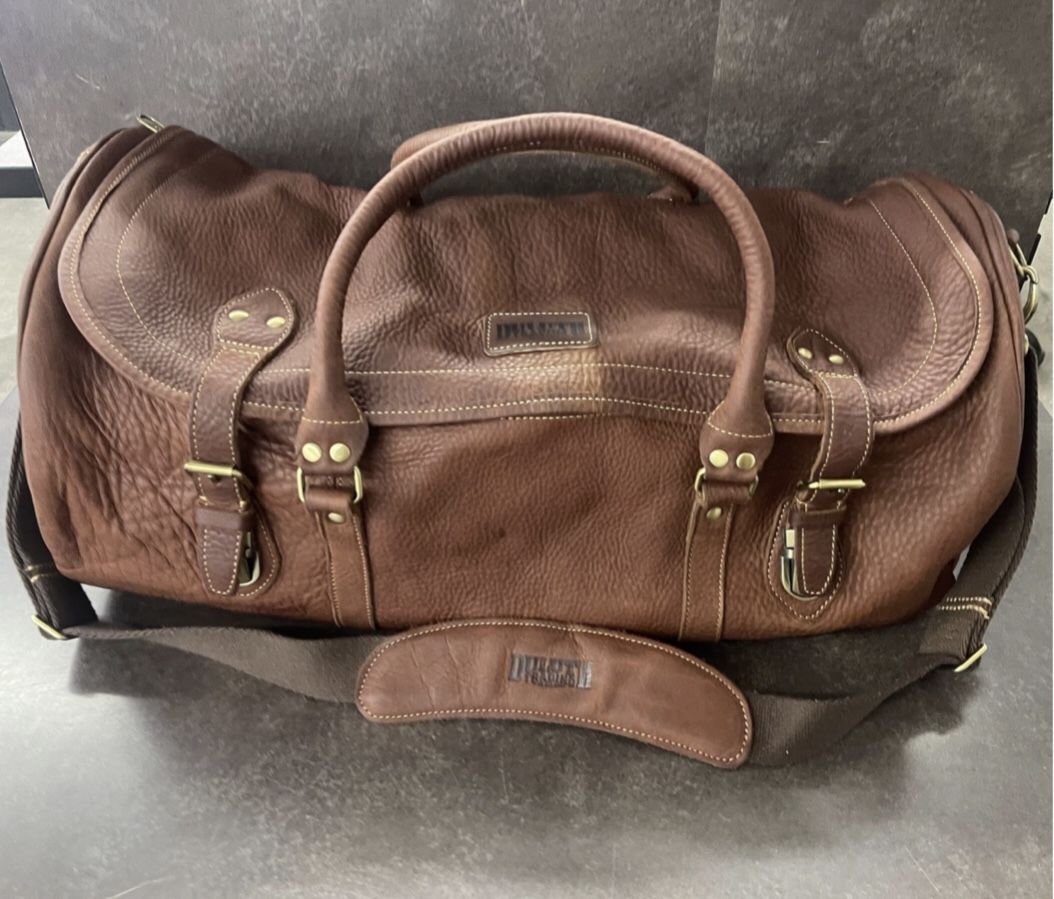 Duluth Trading Lifetime Leather Duffel Bag