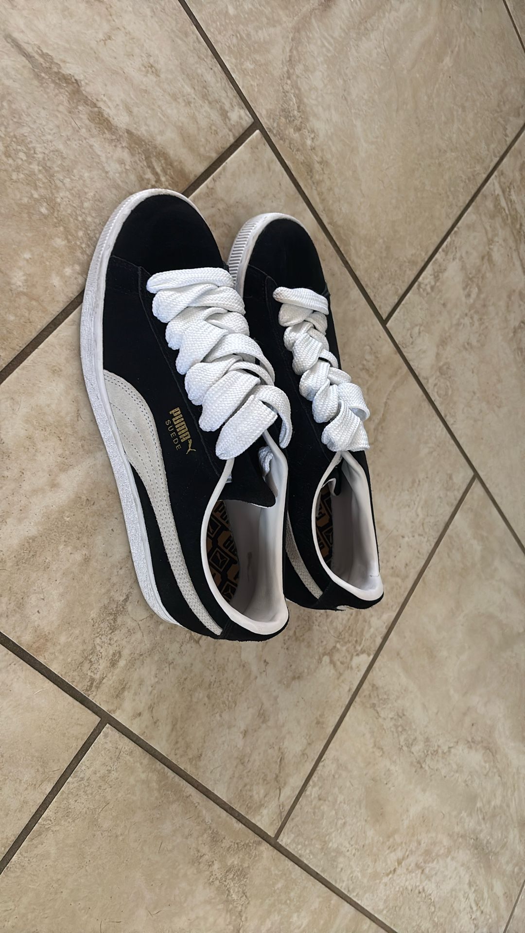 Puma Suede Like New
