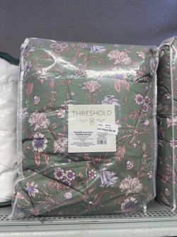 Threshold Reversible Green Floral King Comforter Set
