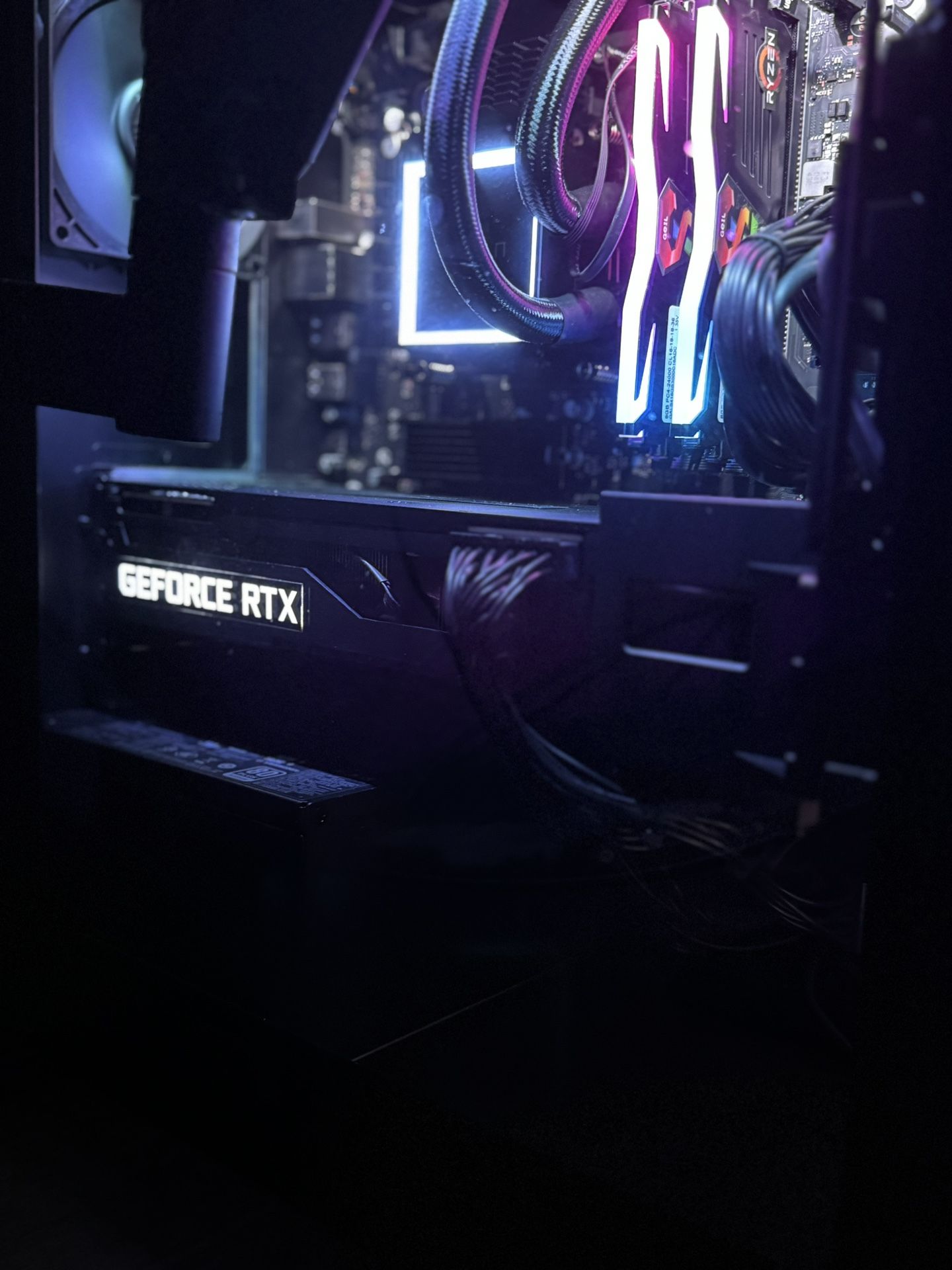 Gaming PC RTX 3090 10600K 32GB