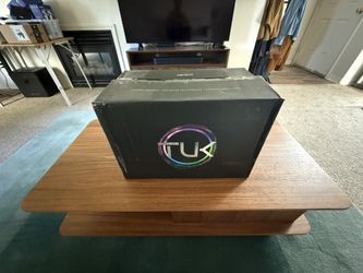 Kanto Tuk Powered Bookshelf Speakers - Matte Black