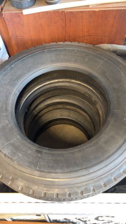 Semi Truck Tires - FOUR NEW ReCapped