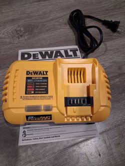 Cargador  rápido 8 amperes $60 firme