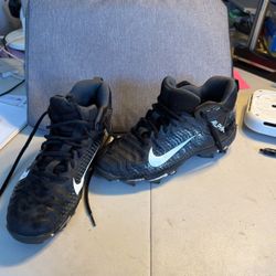Nike Football cleats Slightly Used, Youth 5.5