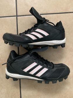 Baseball cleats