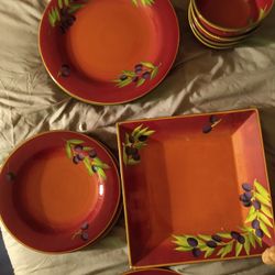 Laurie Gates Sonora Plate Set