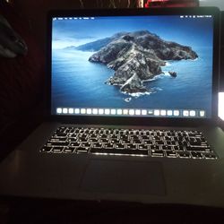MacBook Pro I7  250 SSD Big Sur  8 GB