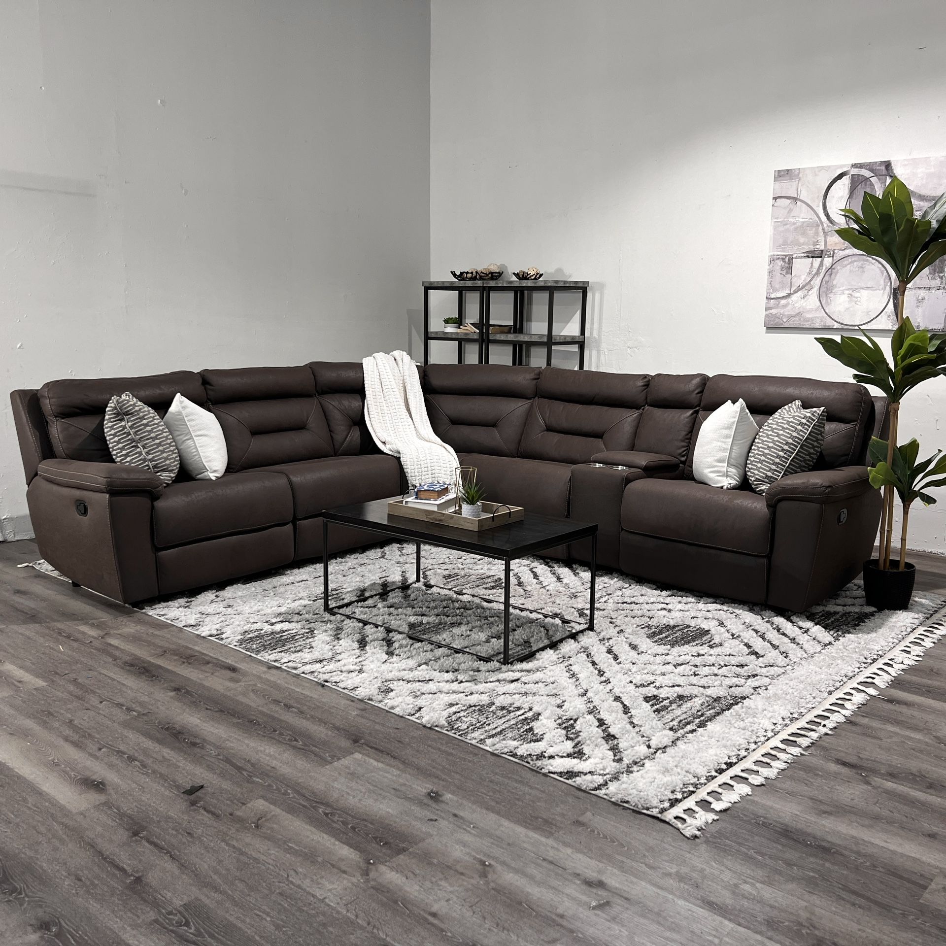 Fletcher 6piece Brown Fabric Reclining Sectional for Sale in Tempe, AZ
