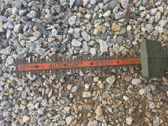 Black and Decker Hedge Trimmers 16" and 22"