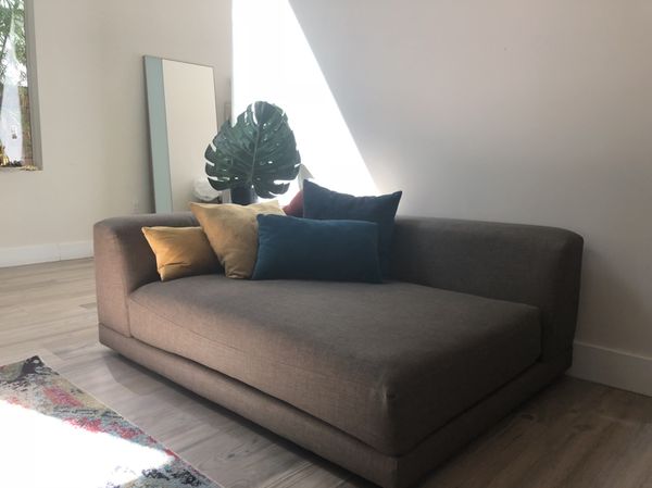 Cb2 Couch Uno For Sale In Miami Fl Offerup Cb2 Couch Uno For Sale In Miami Fl Offerup