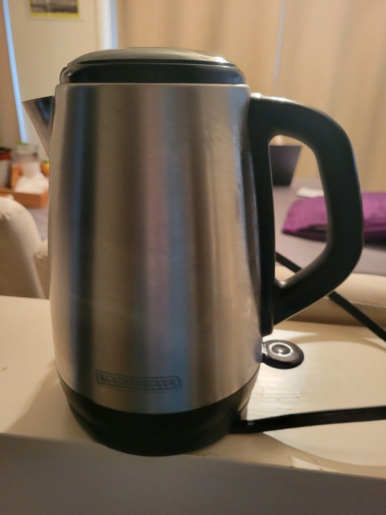 Black & Decker Rapid Hot Water Kettle. 1L