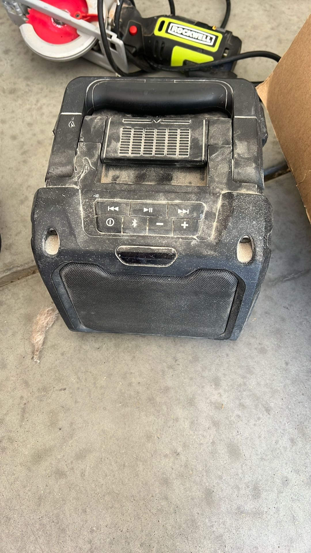 Makita work radio battery operated
