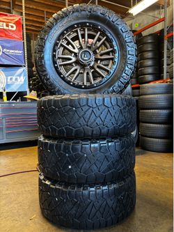 4 Fuel Rebel 20X9 W 35X12.50R20LT NITTO Ridge GRAPPLER  used tires
