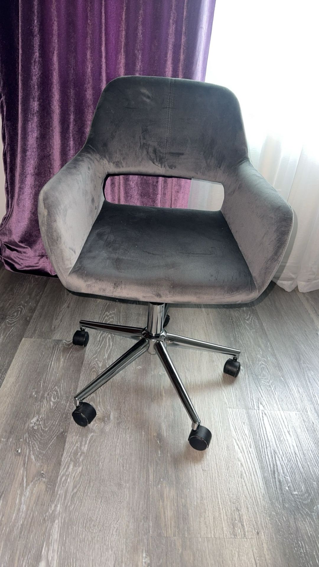 Make Up Chair Or Office Chair Adjustable