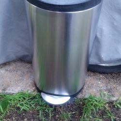 30 Liter Step Can 