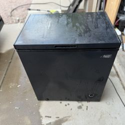 Fully Functioning Chest Freezer 