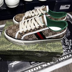 Gucci Shoes 