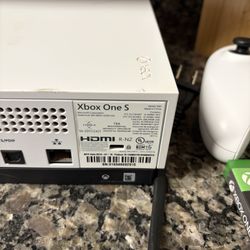 XBOX One S- 1 TB Disc Version