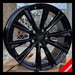 New 18" WEOE-H3202F-3
18X8.0 5X114.3 ET+35 CB60.1 GLOSS BLACK