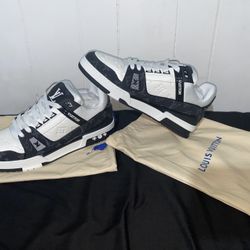 Lv Shoes Size 9 But Can Also Fit 9.5