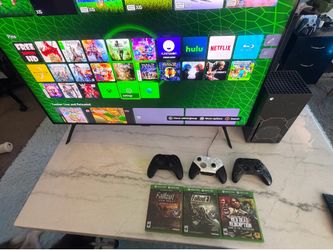 Xbox Series X Halo Infinite Edition Bundle – Includes TV & 2 Elite Controllers