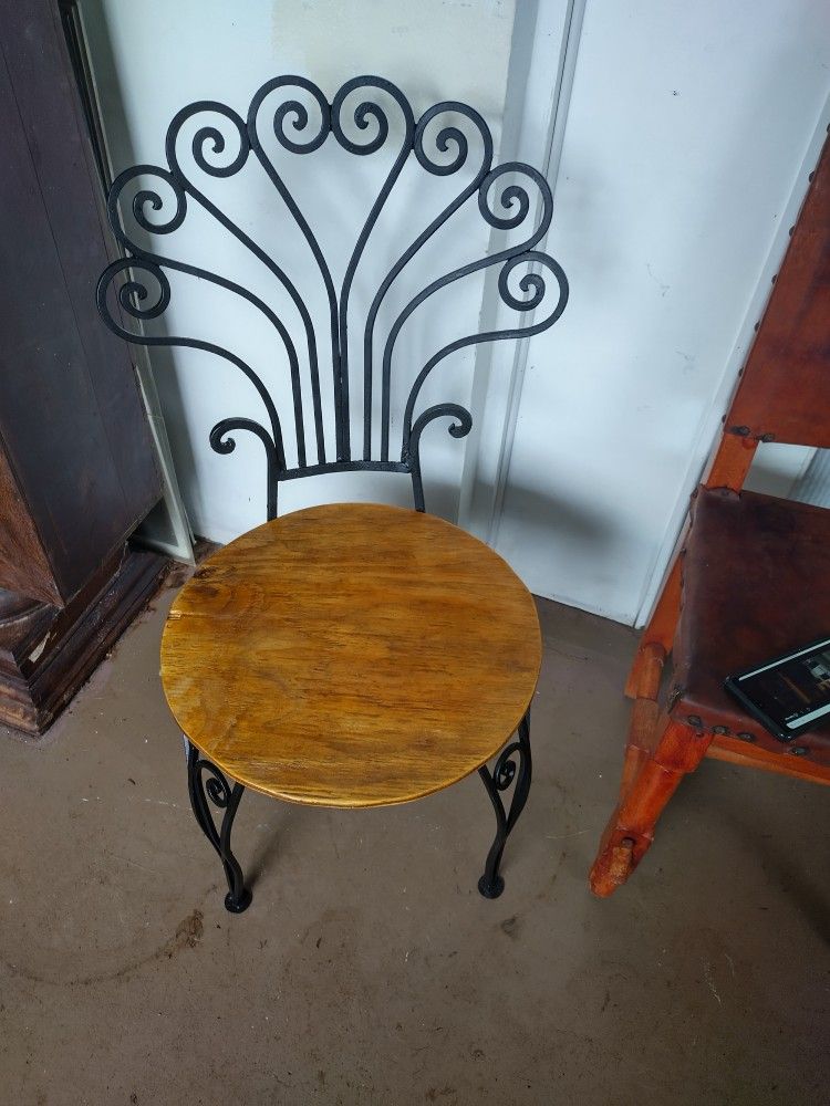 Wrought Iron Vintage Metal  , Wood Seat , Chair French/ Spanish  Style