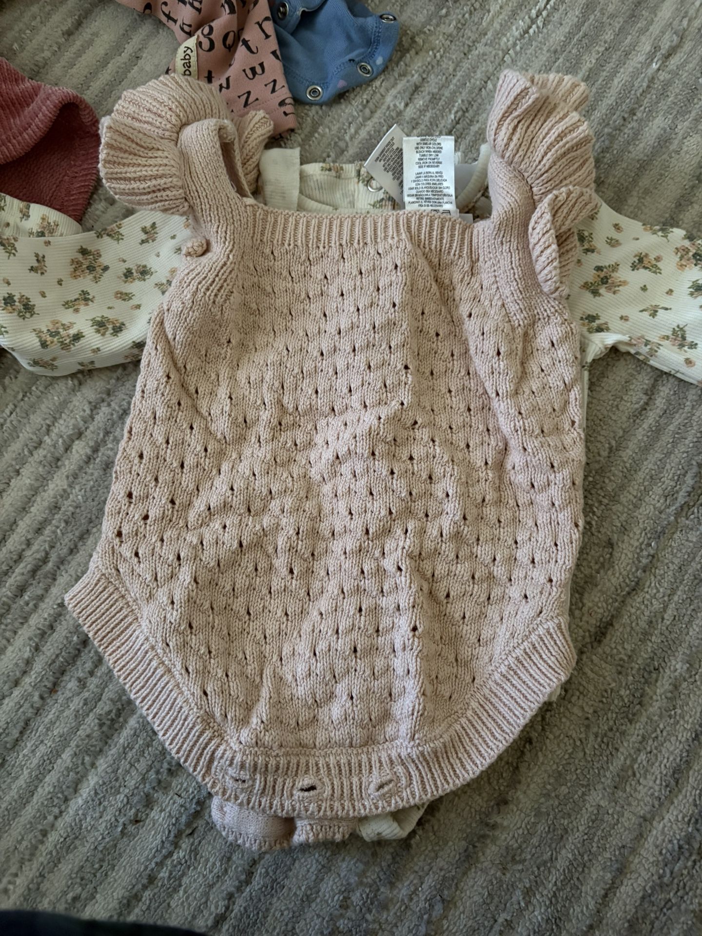 Bag Of Girl Clothes 6 Months To 9 Months