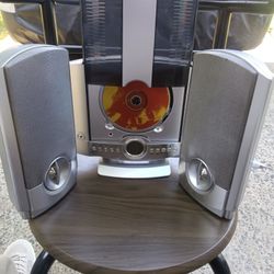 D U R A B R A N D. CD Player With FMA I'm Radio