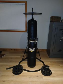 Punching BAG,HEAVY BAG, KICKBOXING,  MMA, BOXING