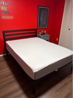 Queen Matress with frame