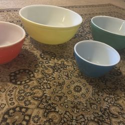 Pyrex Oven Bowls
