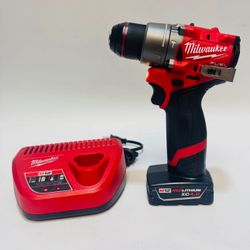 🚀 Milwaukee M12 Fuel 1/2” Hammer Drill/Driver + 4.0 M12 Battery + Charger 