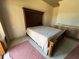 California King Bed Frame, Headboard & Footboard