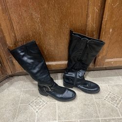 Women’s Boots 