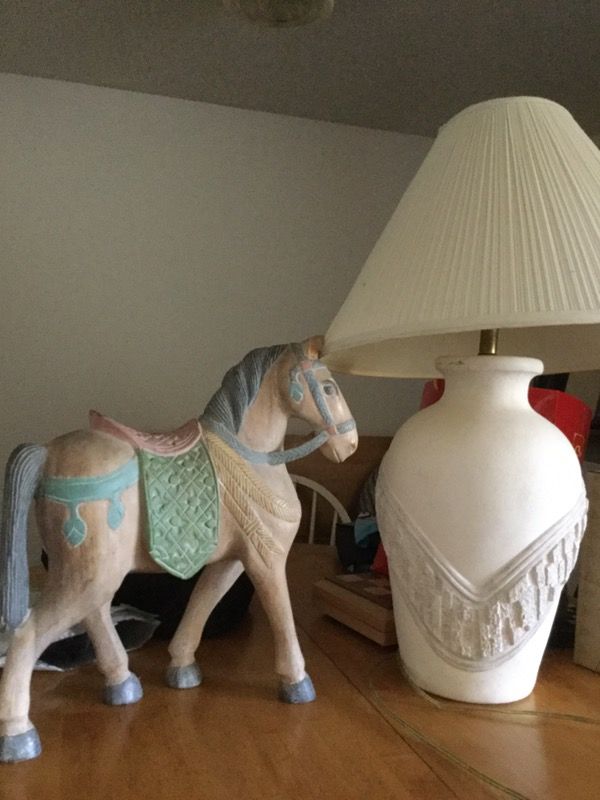 Pottery lamp with shade