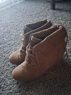 Wedge shoes