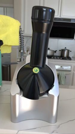 Yonanas Frozen Fruit Soft-Serve Maker - Never Used
