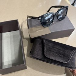 Tom Ford Sunglasses Tf211af 01a