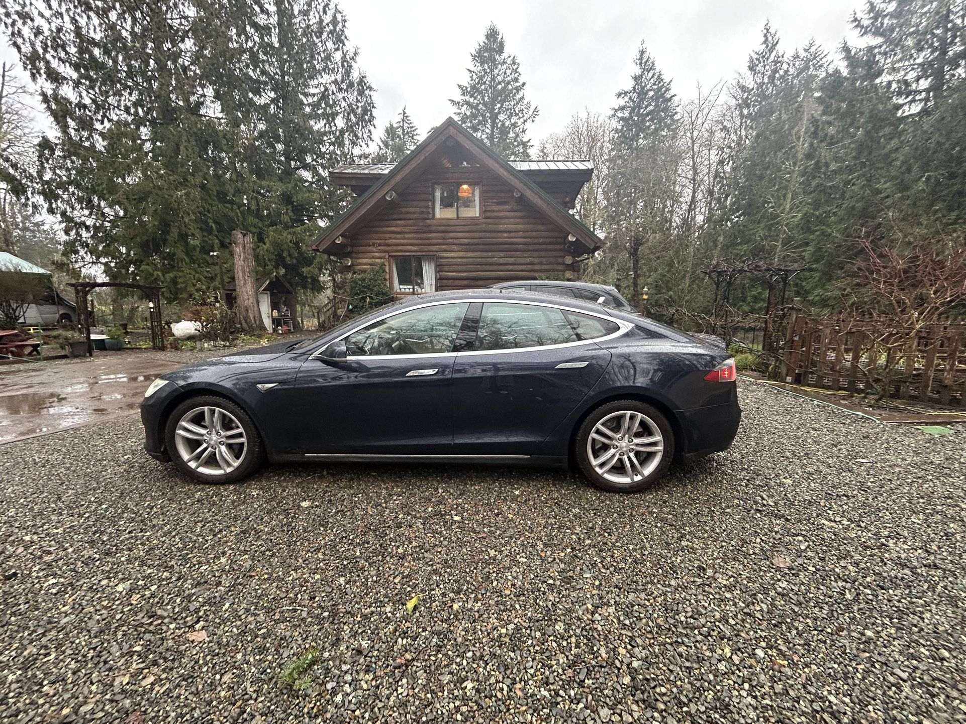 2013 Tesla Model S